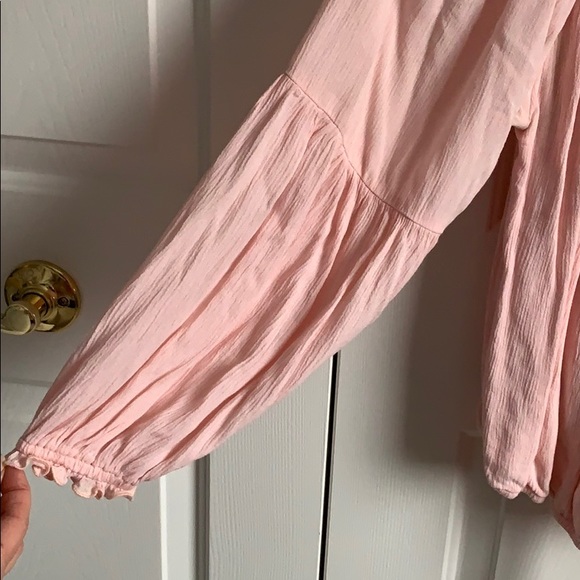 Off the Shoulder Cropped Shirt - Picture 5 of 6